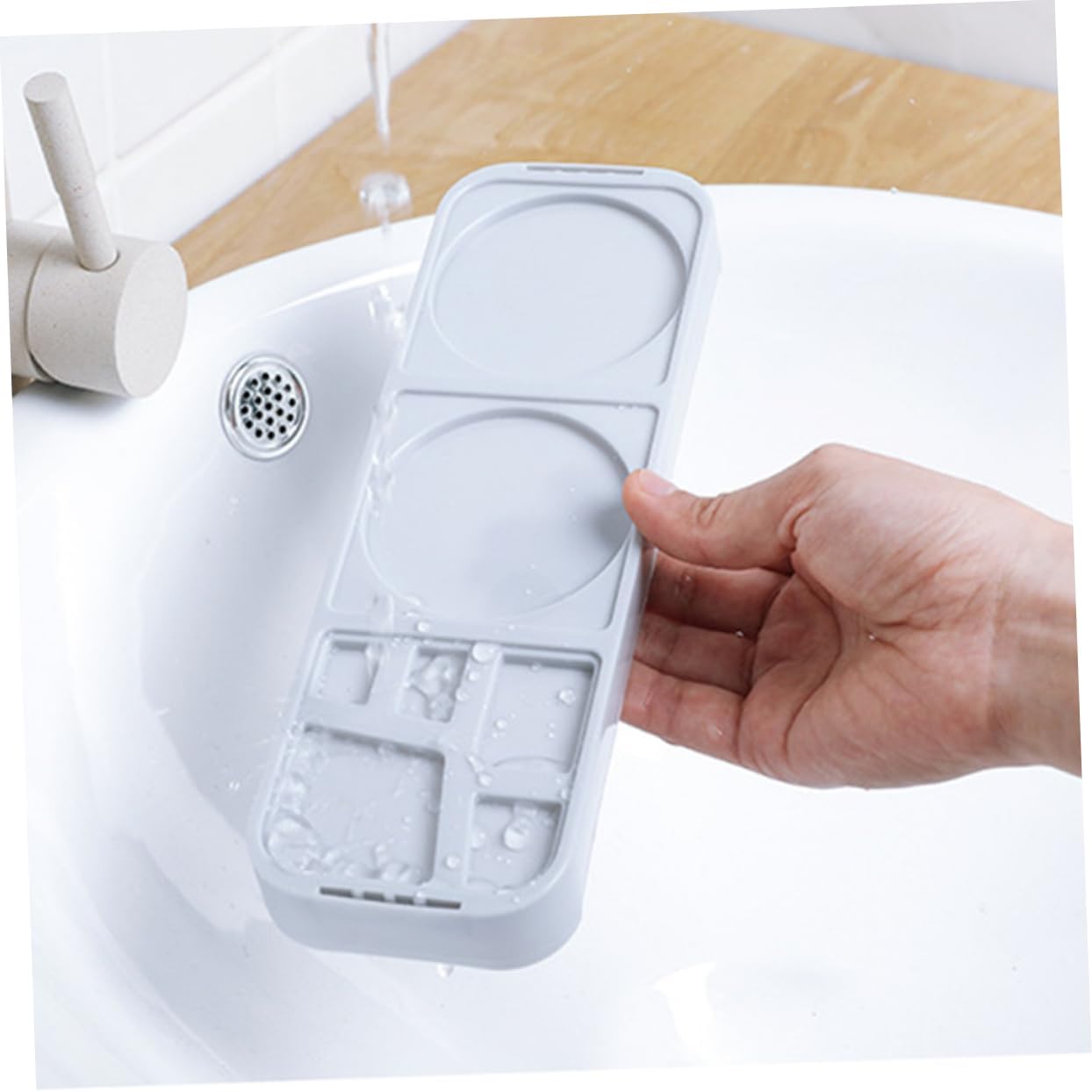 Luxshiny Suction Cup Toothbrush Holder with 2 Cups and 5 Slots