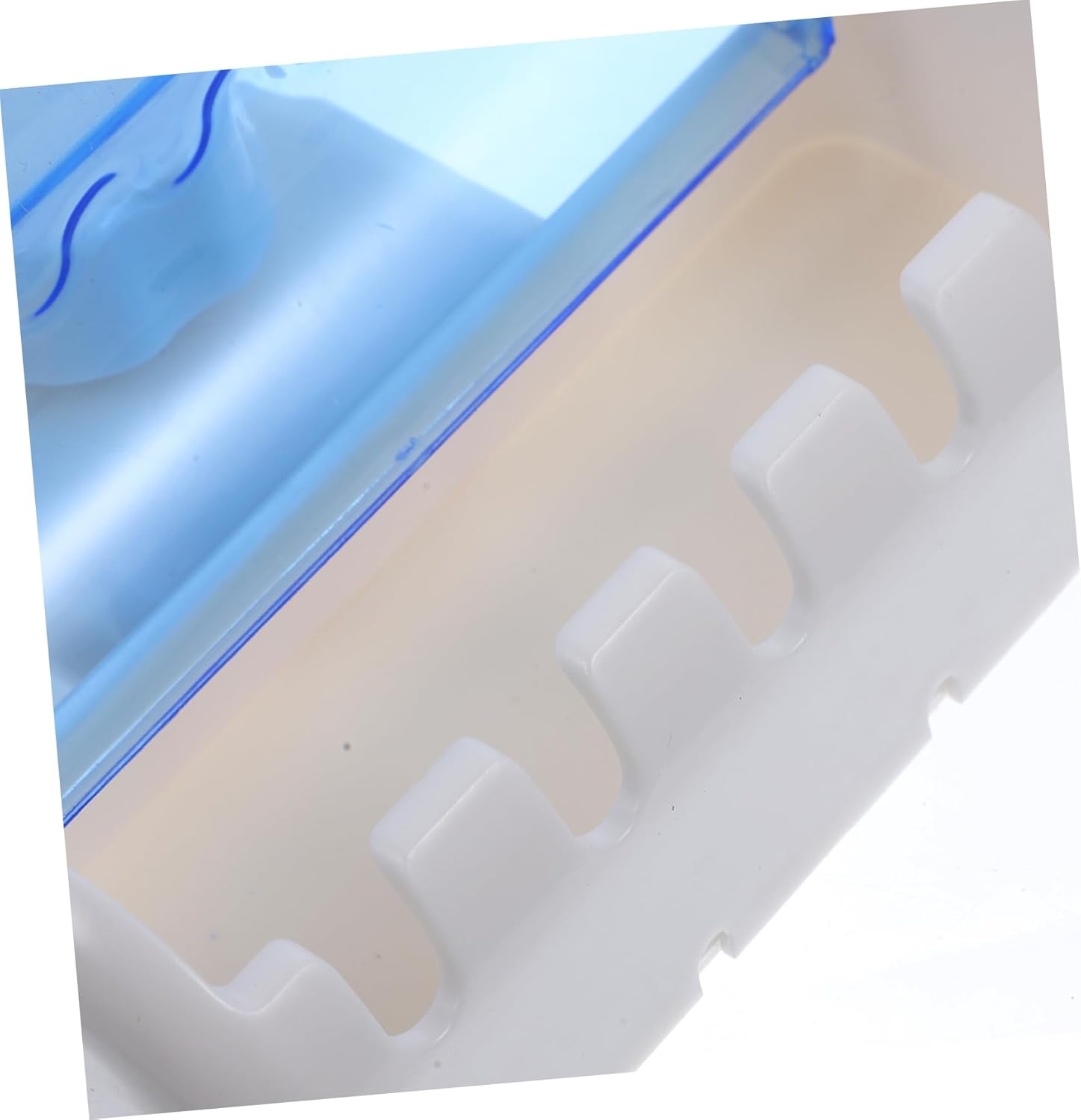 Wakauto 2Pcs Wall Mounted Toothbrush Holder