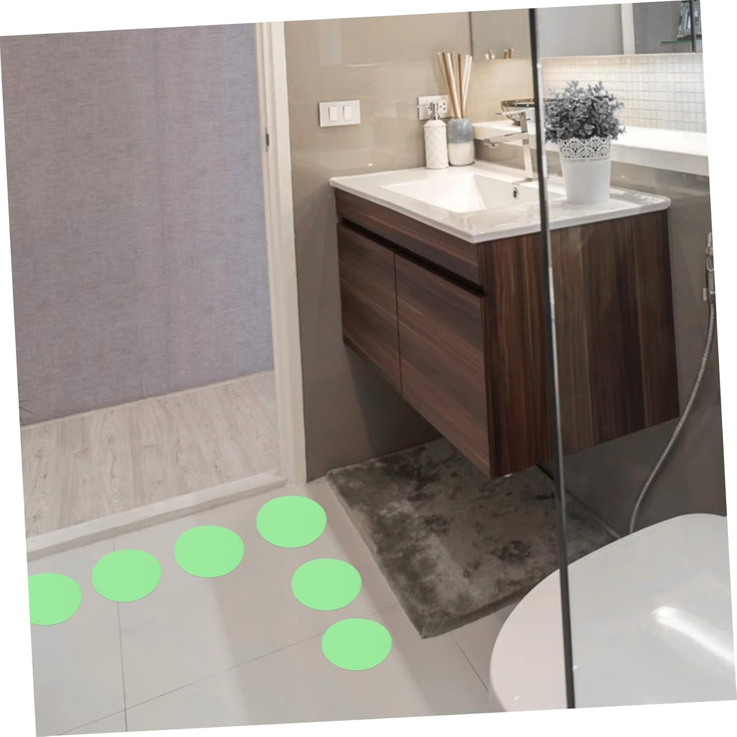 20pcs Luminous Non-Slip Bathroom Stickers for Safety