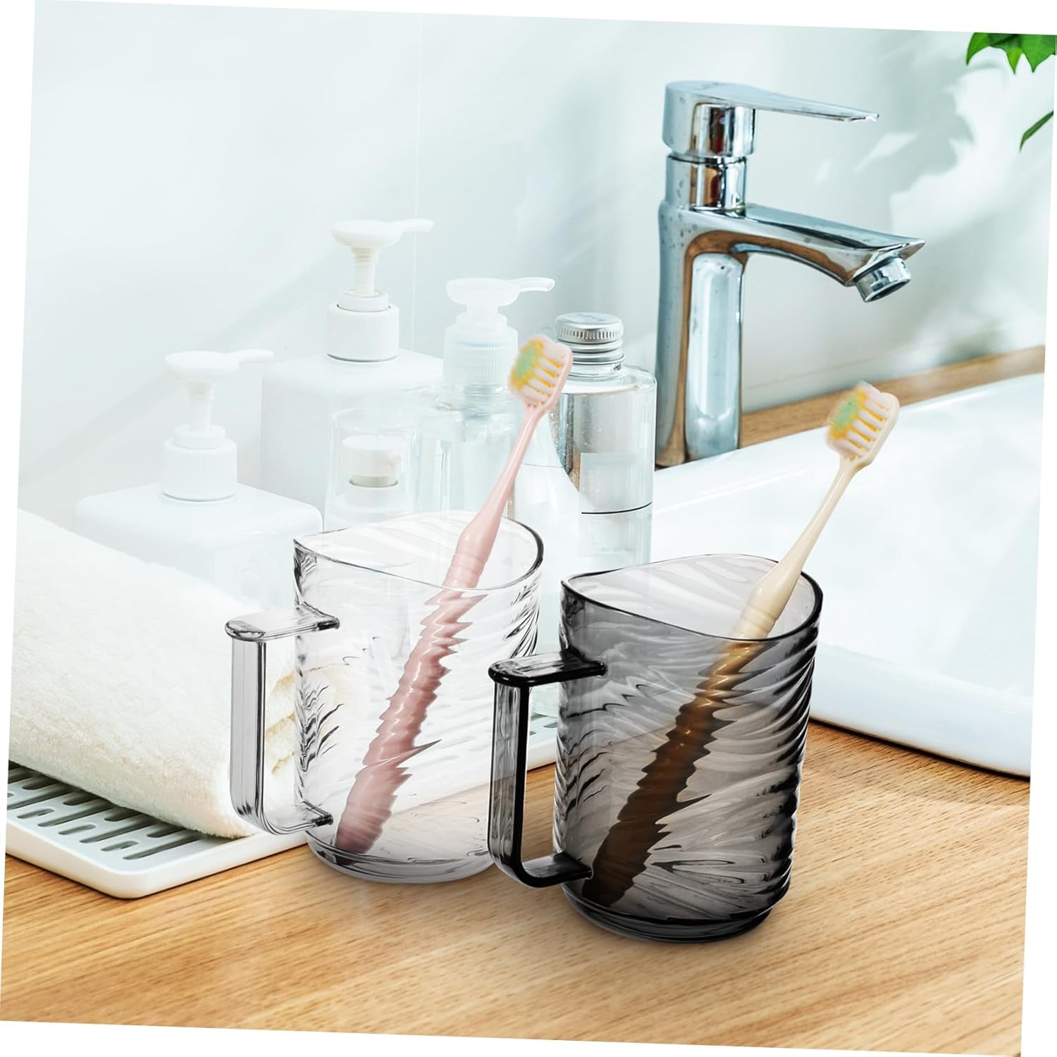 2pcs Toothbrush Holder Cup with Handle Reusable Plastic Rinse Tumbler for Bathroom