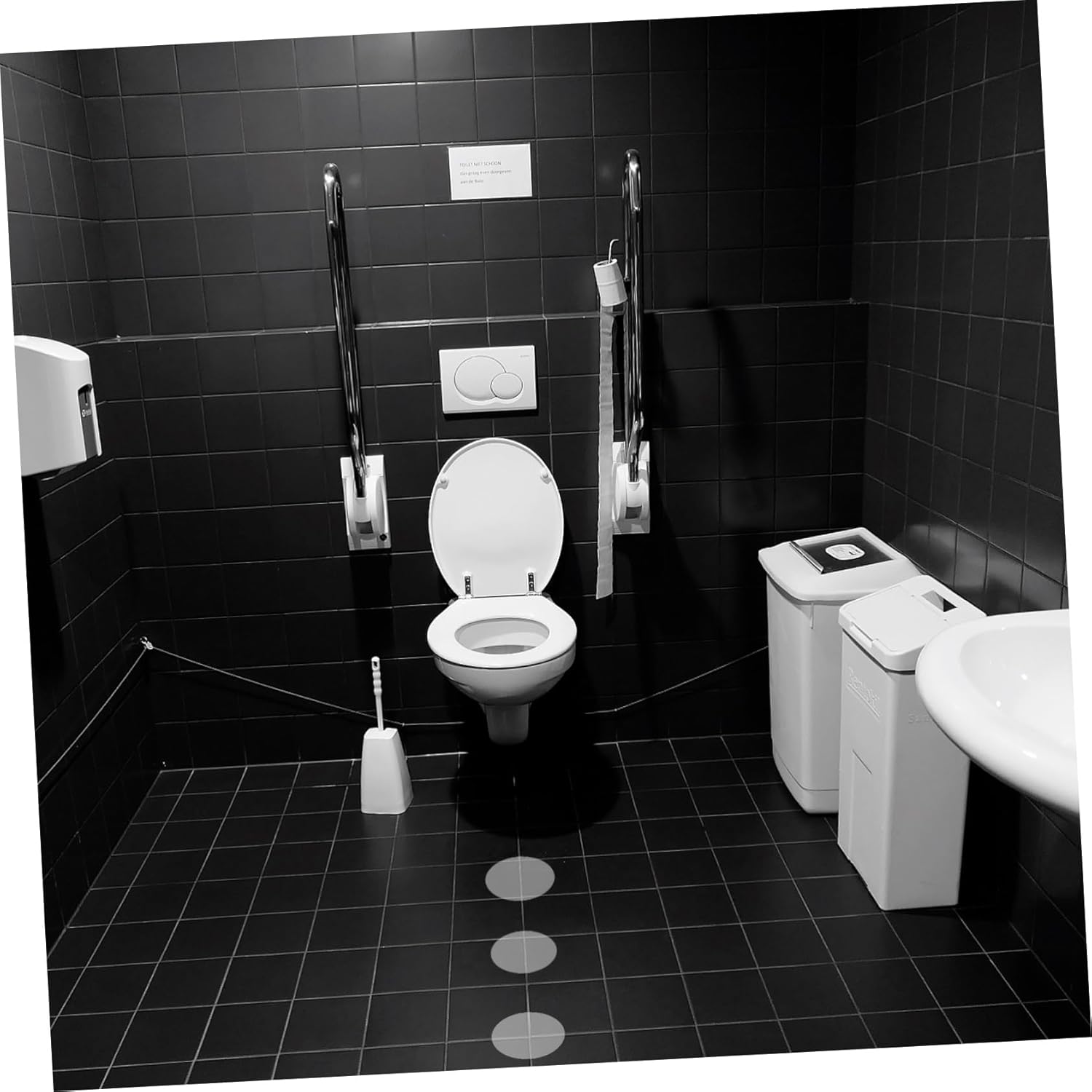 Non-Slip Sticker Scraper for Bathroom and Stairs